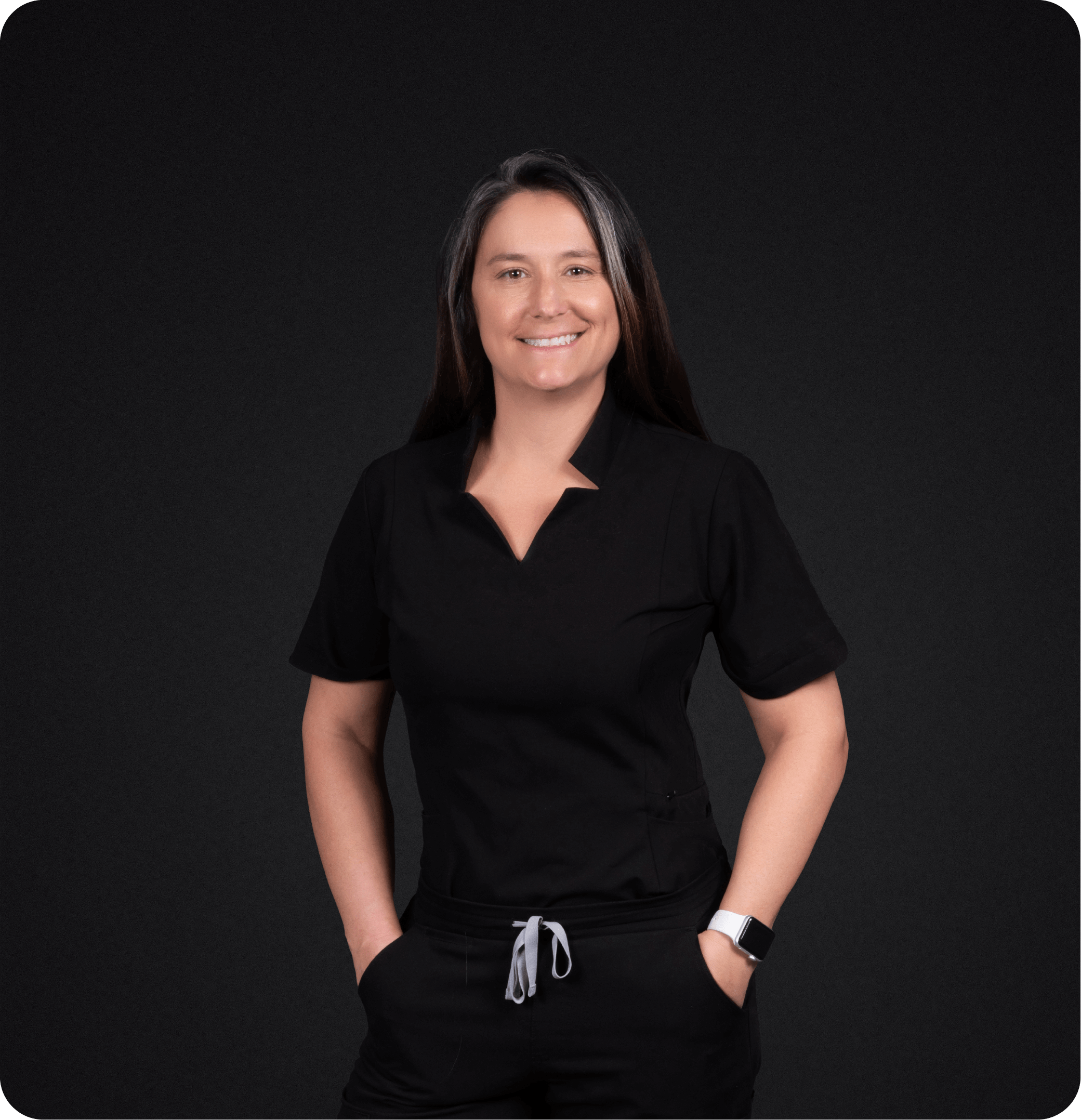 Portrait de Dre Josiane Pinard, directrice médicale de la Clinique St-Laurent Médico-Esthétique à Sherbrooke, reconnue pour son expertise en médecine esthétique,